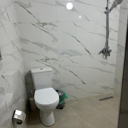 בראט Aria Baci Guest House מראה חיצוני תמונה