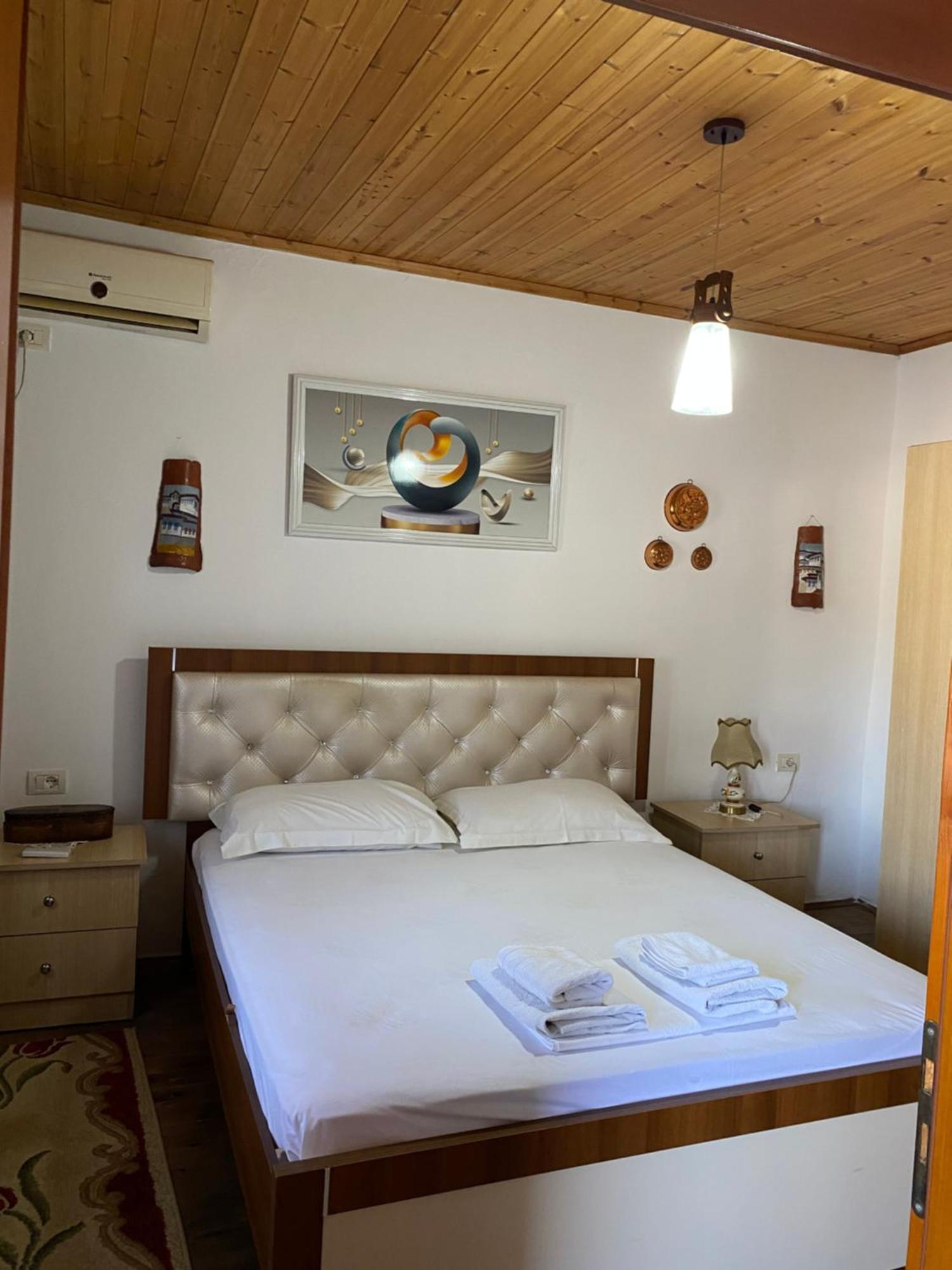 בראט Aria Baci Guest House מראה חיצוני תמונה